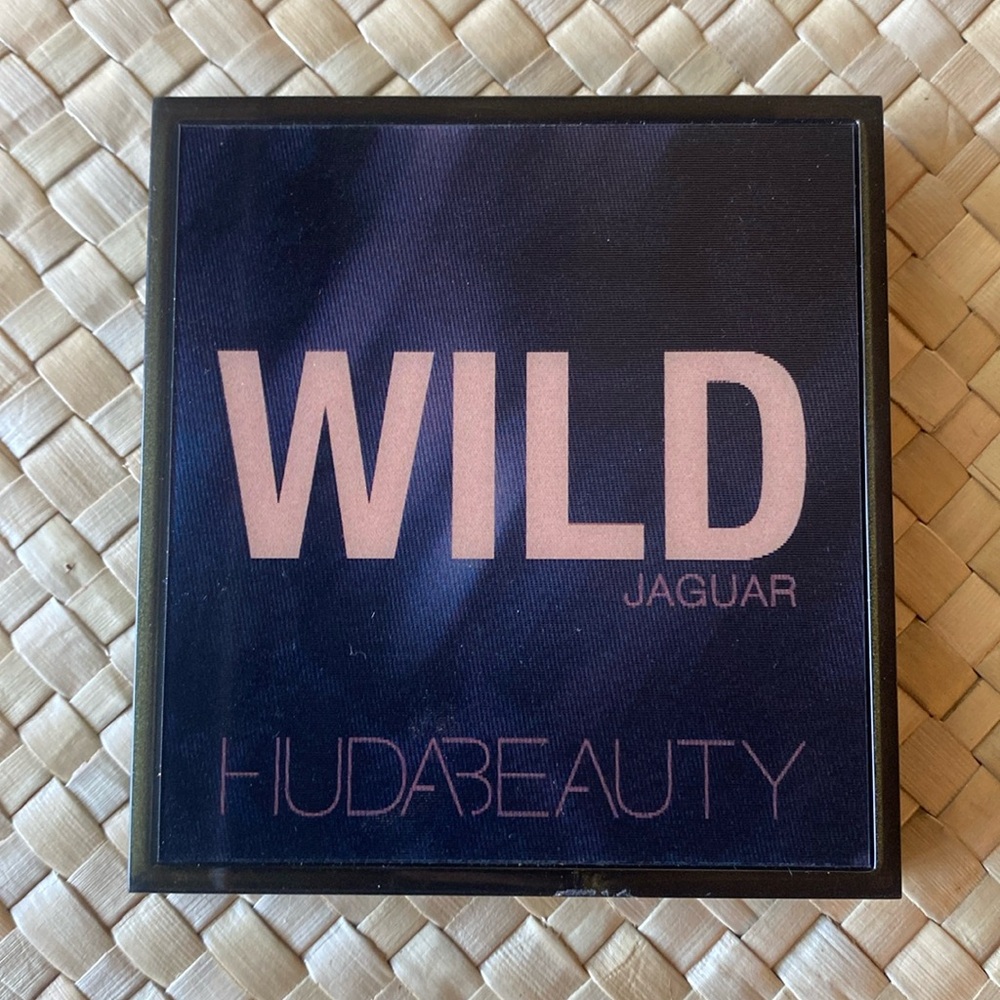 Huda Beauty Wild Jaguar Eyeshadow Palette